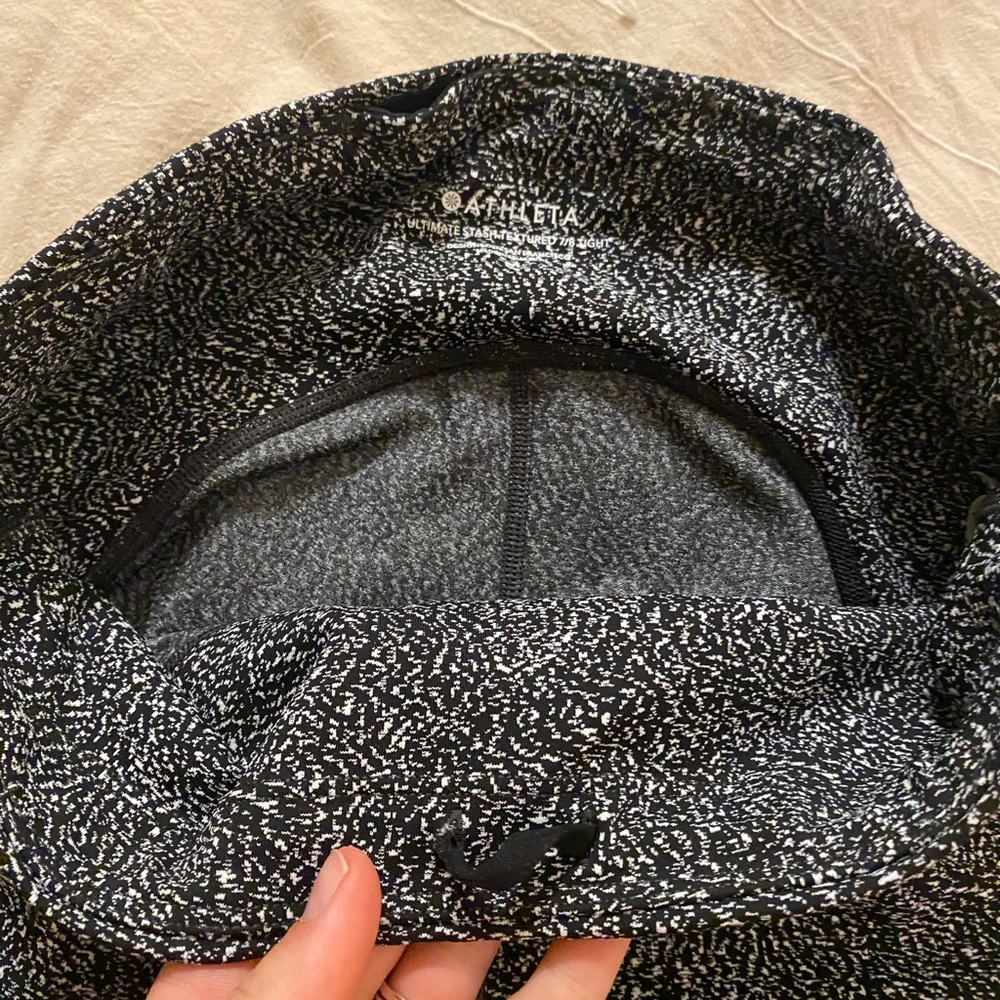 Athleta 7/8 Ultimate Stash Textured Tights! - Picture 5 of 5